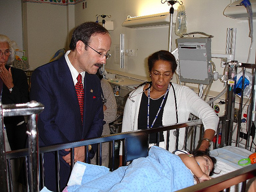 Congressman Engel touring local hospitals